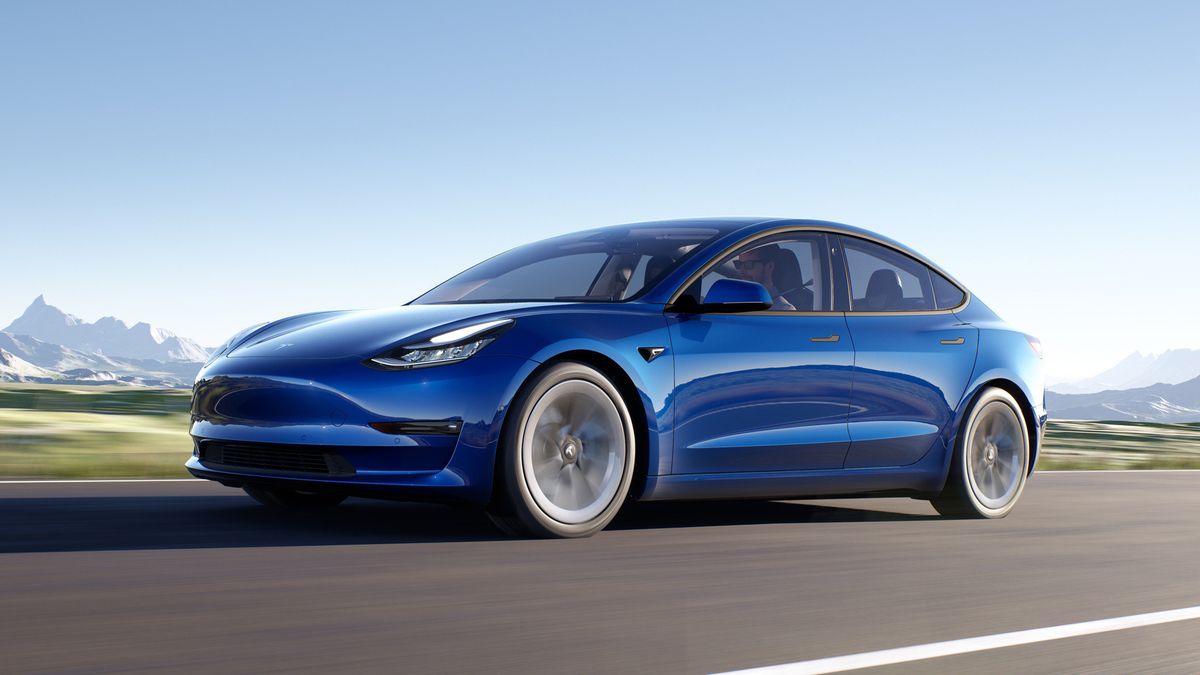 2022-tesla-model-3-mmp-1-1640025520.jpg